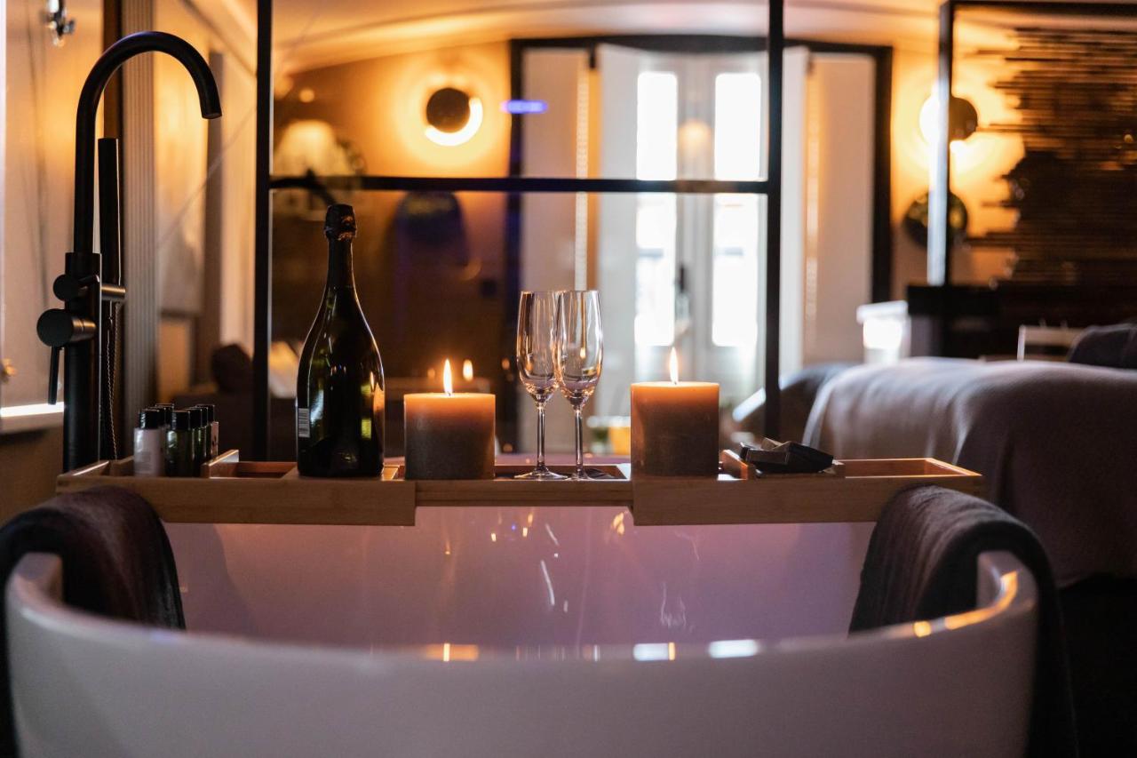 Wellnessboat De Michiel De Ruyter Hotel โกรนิงเงน ภายนอก รูปภาพ