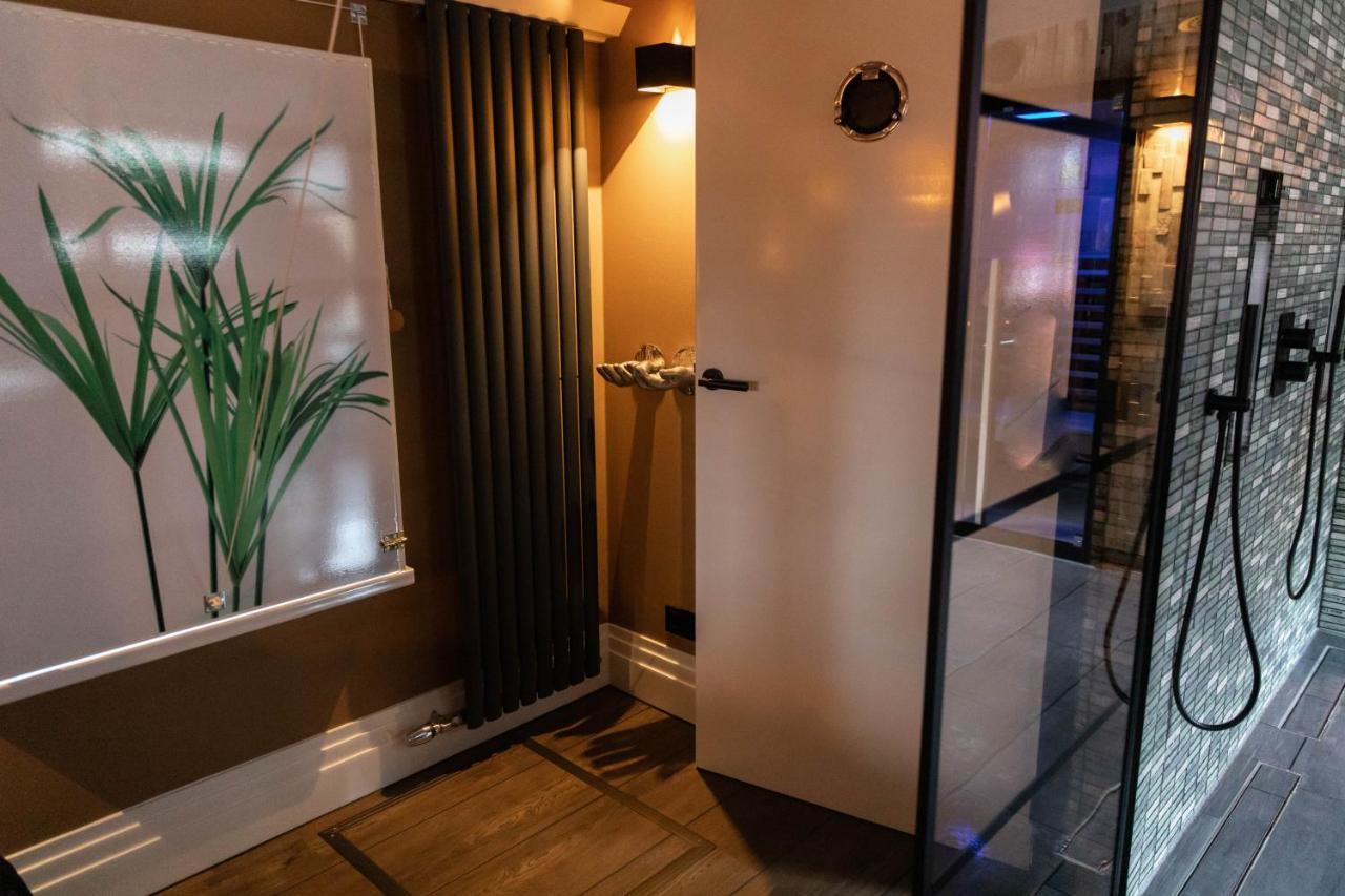 Wellnessboat De Michiel De Ruyter Hotel โกรนิงเงน ภายนอก รูปภาพ