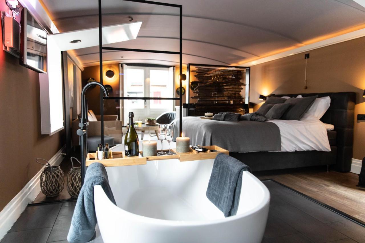 Wellnessboat De Michiel De Ruyter Hotel โกรนิงเงน ภายนอก รูปภาพ