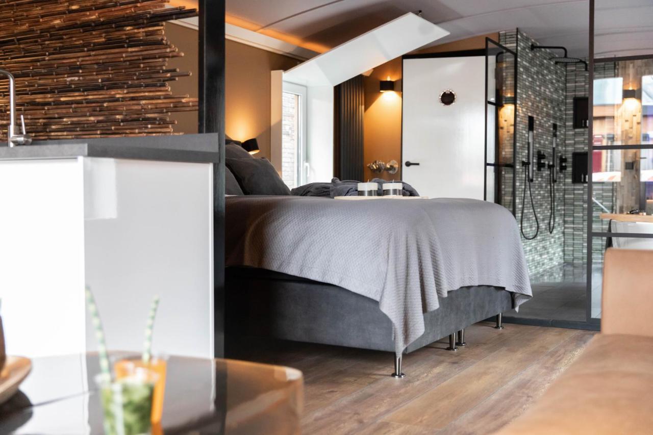 Wellnessboat De Michiel De Ruyter Hotel โกรนิงเงน ภายนอก รูปภาพ