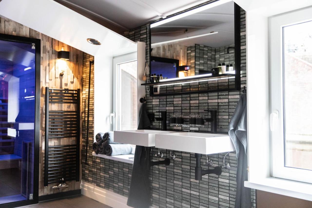 Wellnessboat De Michiel De Ruyter Hotel โกรนิงเงน ภายนอก รูปภาพ