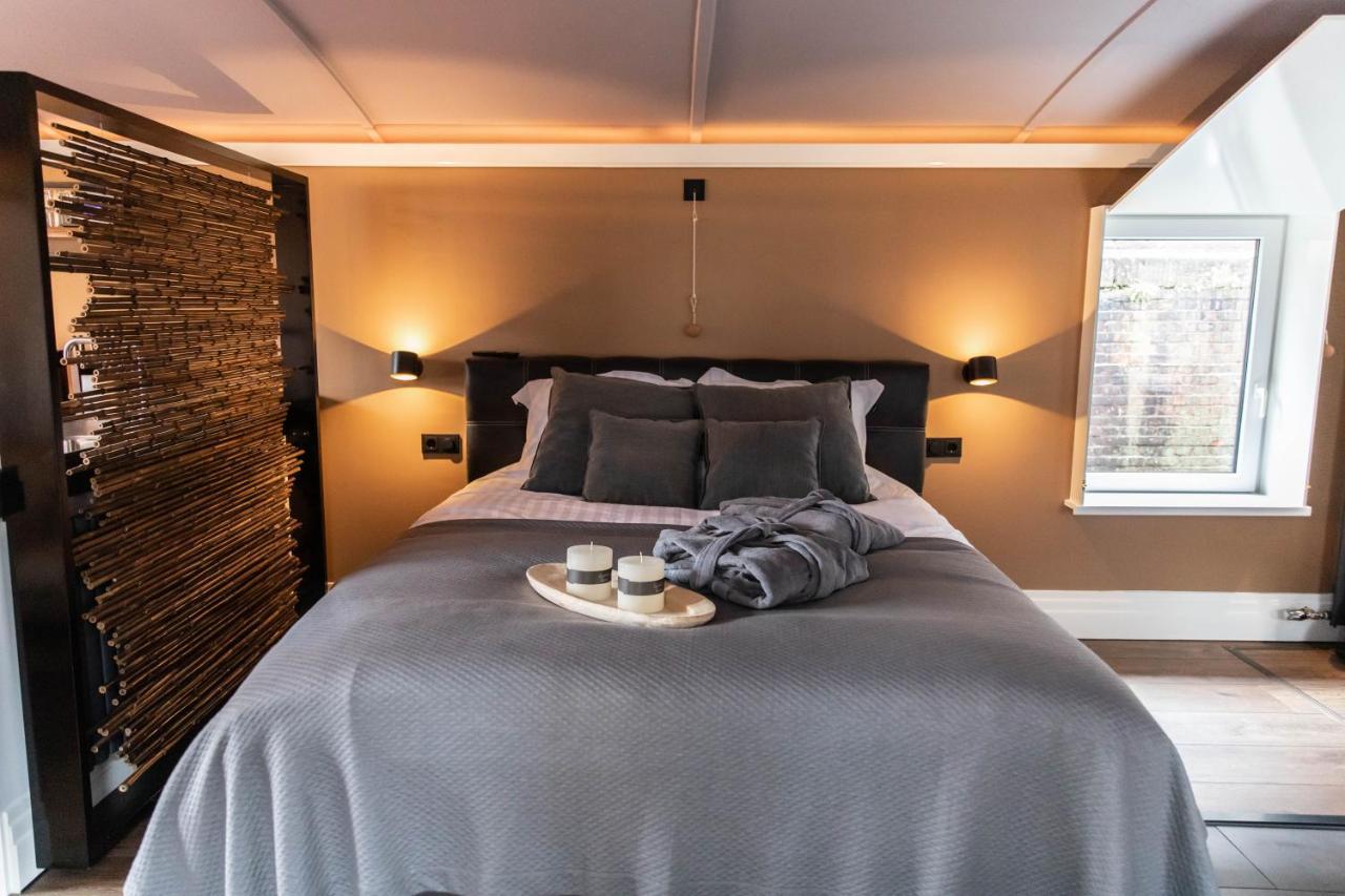 Wellnessboat De Michiel De Ruyter Hotel โกรนิงเงน ภายนอก รูปภาพ